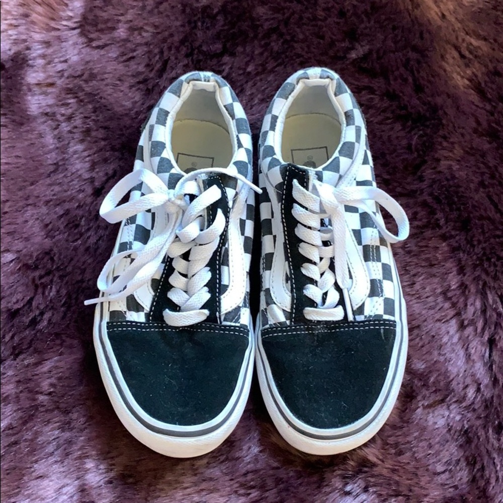 Vans low top platform shoes